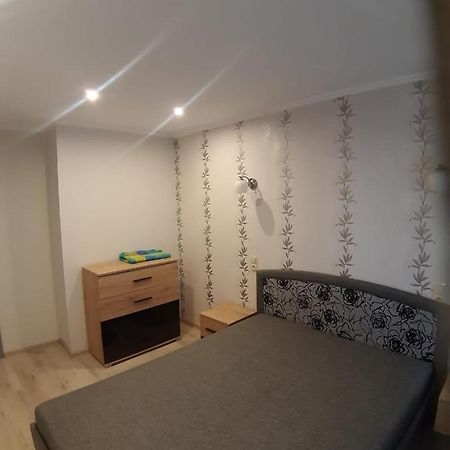 Elen Apartment Goliseva Bagian luar foto